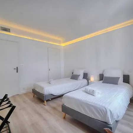 Immogroom - Spacious 3-room - Garage - Terrace - Air Conditioning アパート *