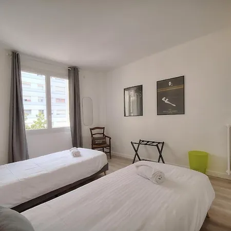 アパート Immogroom - Spacious 3-room - Garage - Terrace - Air Conditioning カンヌ