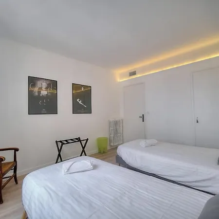 Immogroom - Spacious 3-room - Garage - Terrace - Air Conditioning アパート カンヌ
